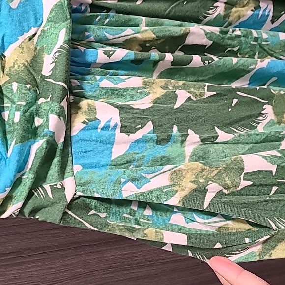 Ricki's green leaf maxi dress - Picture 3 of 4